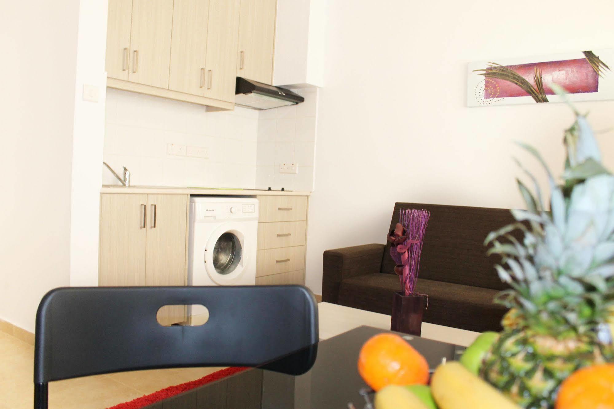 Tiffany City Apartments Larnaca Exterior foto